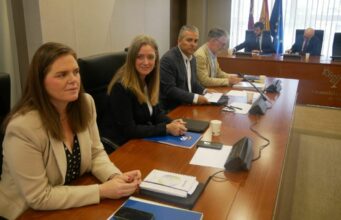 El PP señala que “PSOE, Podemos y Vox fracasan en su campaña de desprestigio del Aeropuerto Internacional de la Región” PSOE, Podemos y Vox fracasan en su campaña de desprestigio del Aeropuerto Internacional de la Región